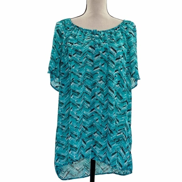 FADED Glory Blue Black & White Chevron Print Short Sleeve High Low Blouse - Picture 2 of 10